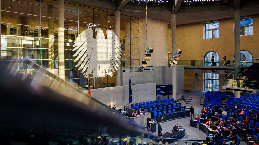 zu sehen ist der Sitzungssaal im Deutschen Bundestag